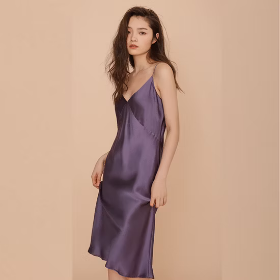 Роскошная комфортная ночная рубашка из 100% тутового шелка.